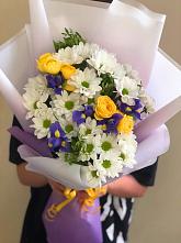 Букет цветов из:  Ирисы, Хризантемы и Розы #REPLACE_PRED# Вытегре