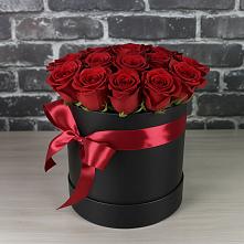 Цветочная композиция из Розы в шляпной коробке #REPLACE_PRED# Вытегре